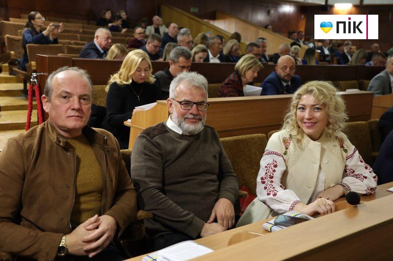 Люди Прикарпаття: на черговій сесії Івано-Франківської облради (ФОТОРЕПОРТАЖ) 21 IMG 1979 scaled