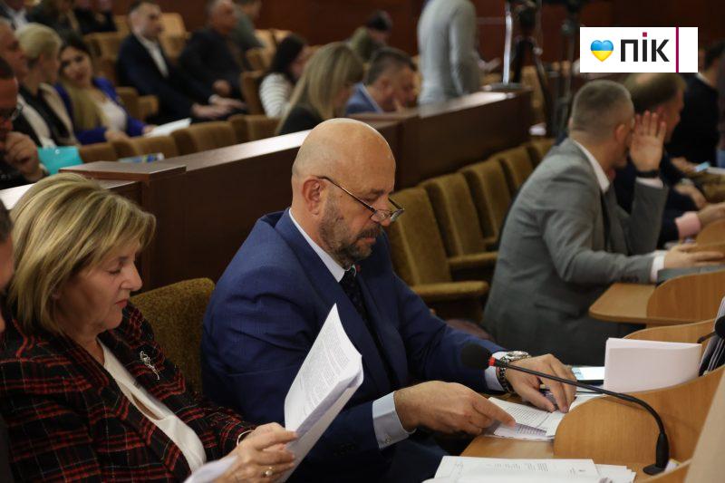 Люди Прикарпаття: на черговій сесії Івано-Франківської облради (ФОТОРЕПОРТАЖ) 22 IMG 1988 scaled