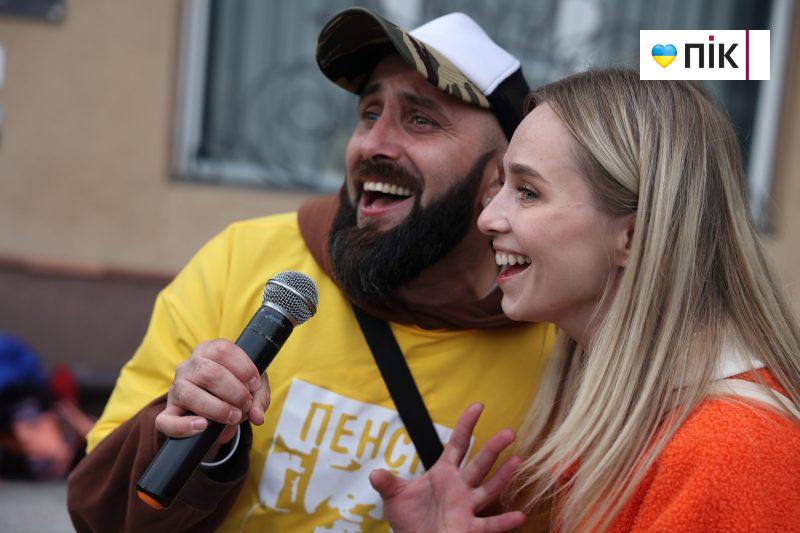 Допомога твоя – найсильніша зброя: у Франківську відбувся благодійний захід (ФОТО) 13 IMG 4533 2 scaled