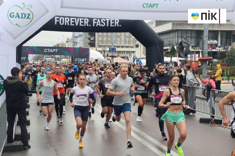 Понад 1700 учасників змагалися в 11-му Frankivsk Half Marathon (ФОТОРЕПОРТАЖ) 6 IMG 5286 2 scaled