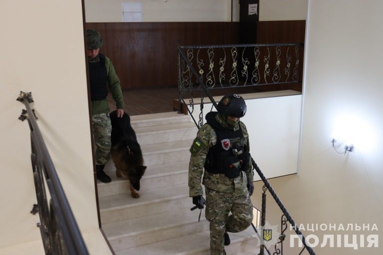 Масові “замінування” в Україні: більшість повідомлень надійшли з російських IP-адрес 10 c3f4fe5cb054bd2bbacedc53b806309a