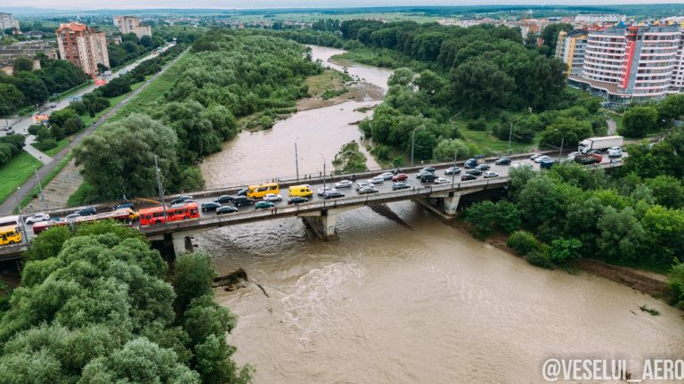 Що не так з Івано-Франківськом: транспортні колізії (ФОТО) 10 105340025 3770994272916340 3839190262168109404 n