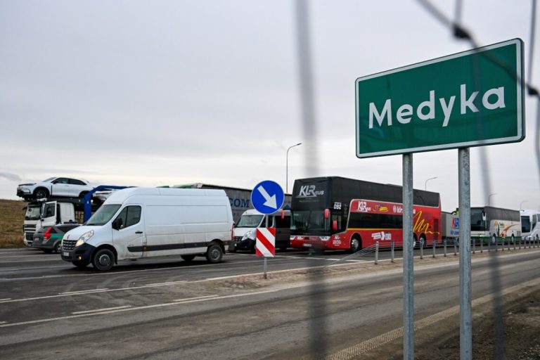 Польські фермери страйкуватимуть перед пунктом пропуску «Медика – Шегині» 4 196664 1 large
