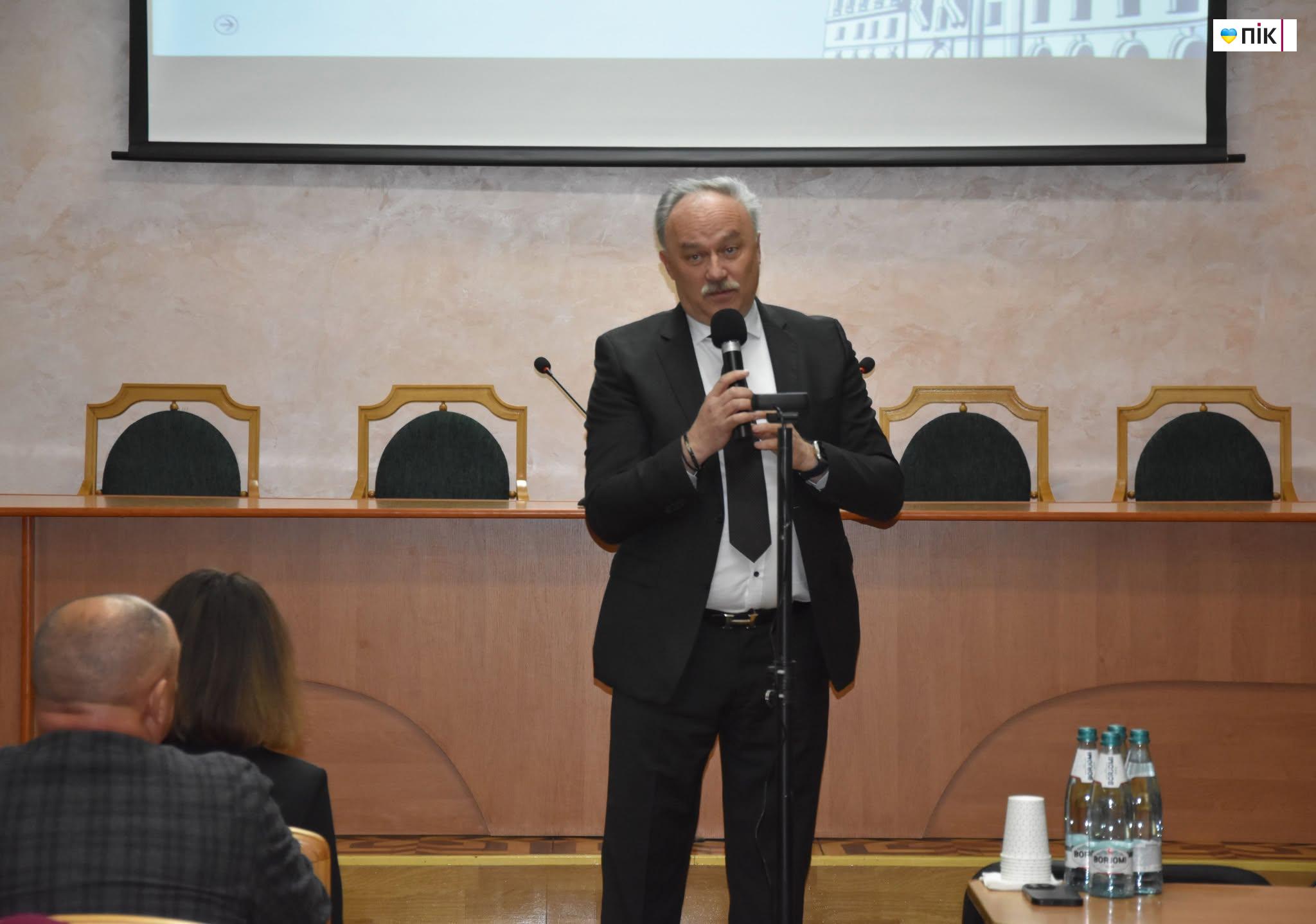 Івано-Франківський медуніверситет зібрав студентів з усієї України та міжнародних науковців (ФОТО) 8 462552870 500199673025297 1302047170118862753 n