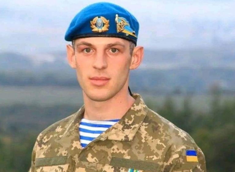 На Запоріжжі загинув військовий з Надвірної Гриців Василь "Змій" 10 На Запоріжжі загинув військовий з Надвірної Гриців Василь "Змій"