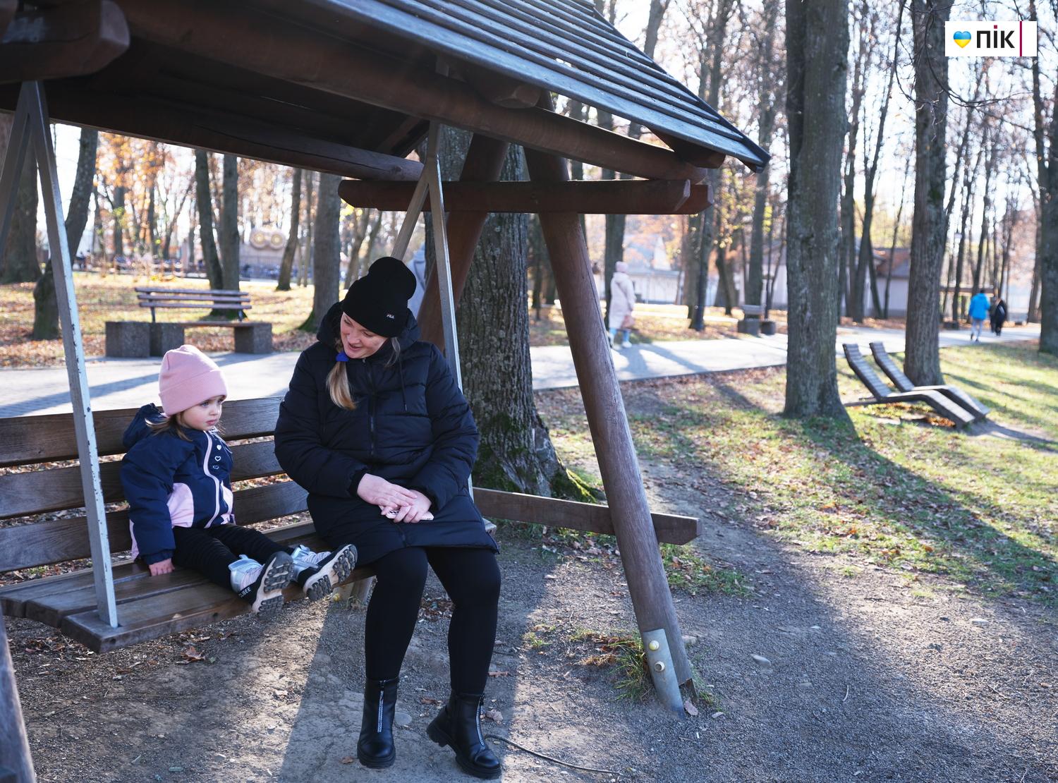 Люди Прикарпаття: осінній Івано-Франківськ (ФОТО) 7 DSCF0440 2