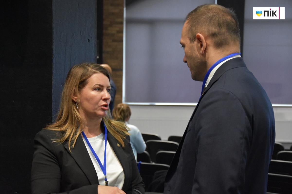 Що відбувається з українським експортом: обговорили представники бізнесу та влади у Франківську (ФОТО) 6 DSC 0038