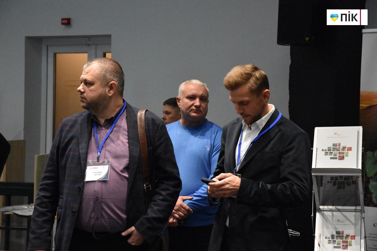 Що відбувається з українським експортом: обговорили представники бізнесу та влади у Франківську (ФОТО) 10 DSC 0060