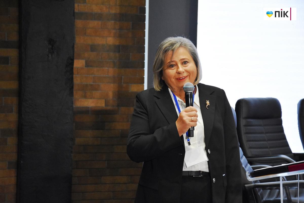 Що відбувається з українським експортом: обговорили представники бізнесу та влади у Франківську (ФОТО) 14 DSC 0107