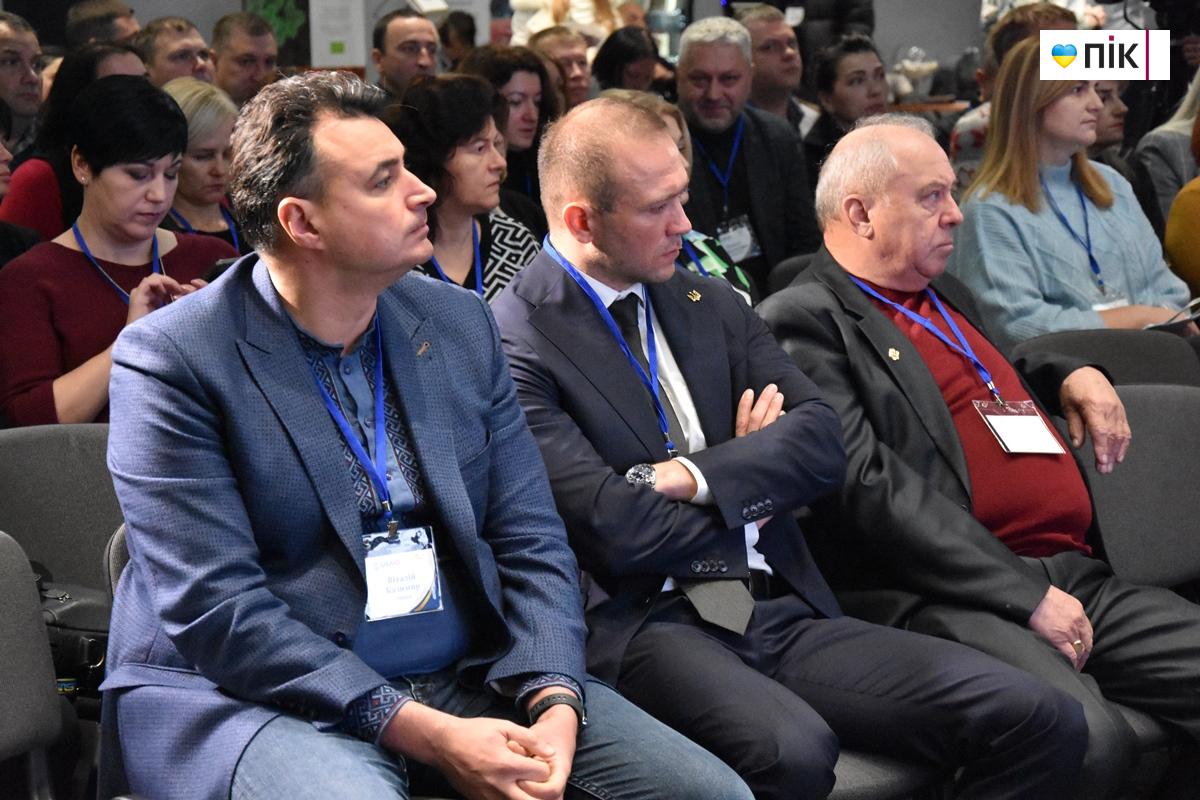 Що відбувається з українським експортом: обговорили представники бізнесу та влади у Франківську (ФОТО) 17 DSC 0131