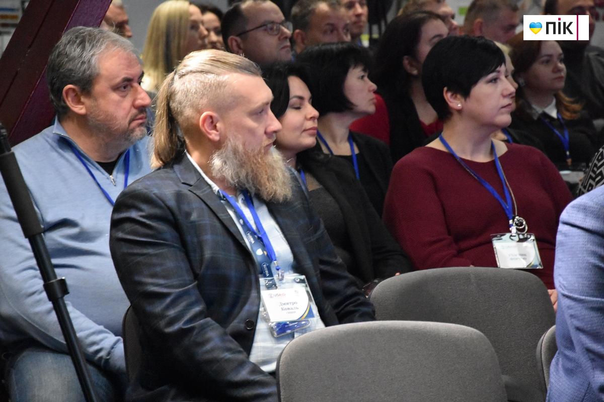 Що відбувається з українським експортом: обговорили представники бізнесу та влади у Франківську (ФОТО) 18 DSC 0135 1