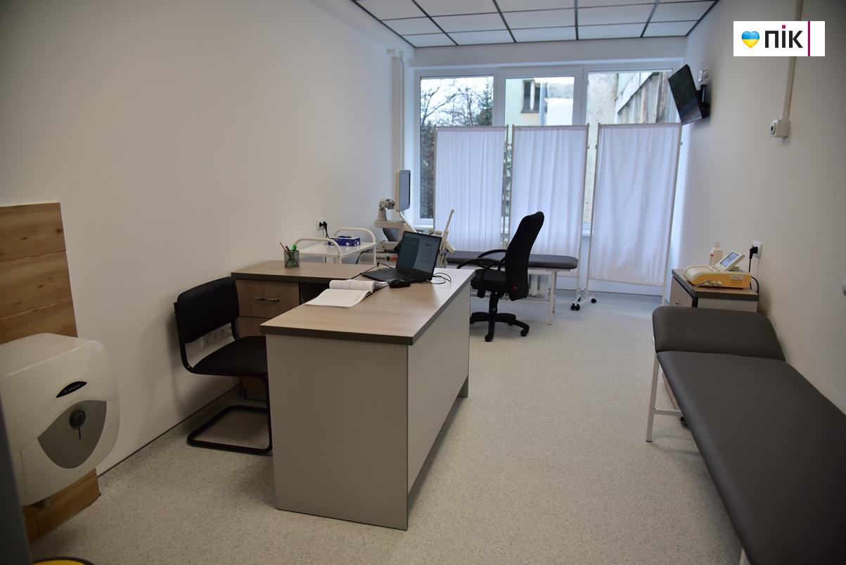 У Франківську відкрили оновлений третій поверх обласного перинатального центру (ФОТОРЕПОРТАЖ) 14 DSC 0810