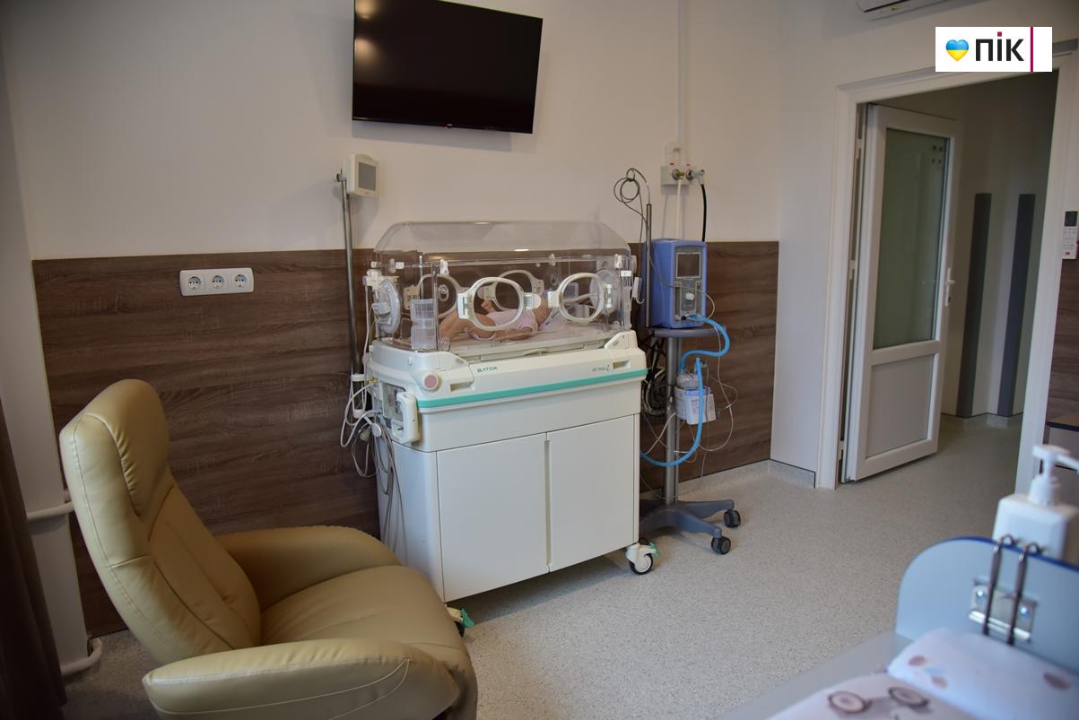 У Франківську відкрили оновлений третій поверх обласного перинатального центру (ФОТОРЕПОРТАЖ) 18 DSC 0824