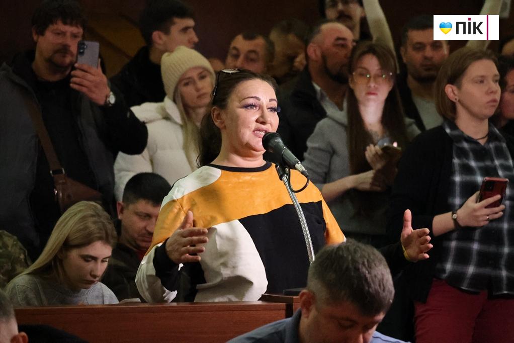 Депутати скасували будівництво реабілітаційного центру біля озера у Франківську (ФОТО, ВІДЕО) 14 IMG 0532