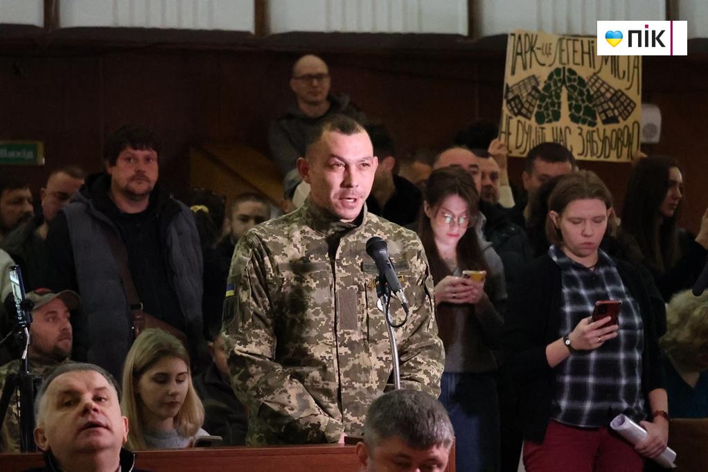 Депутати скасували будівництво реабілітаційного центру біля озера у Франківську (ФОТО, ВІДЕО) 16 IMG 0539