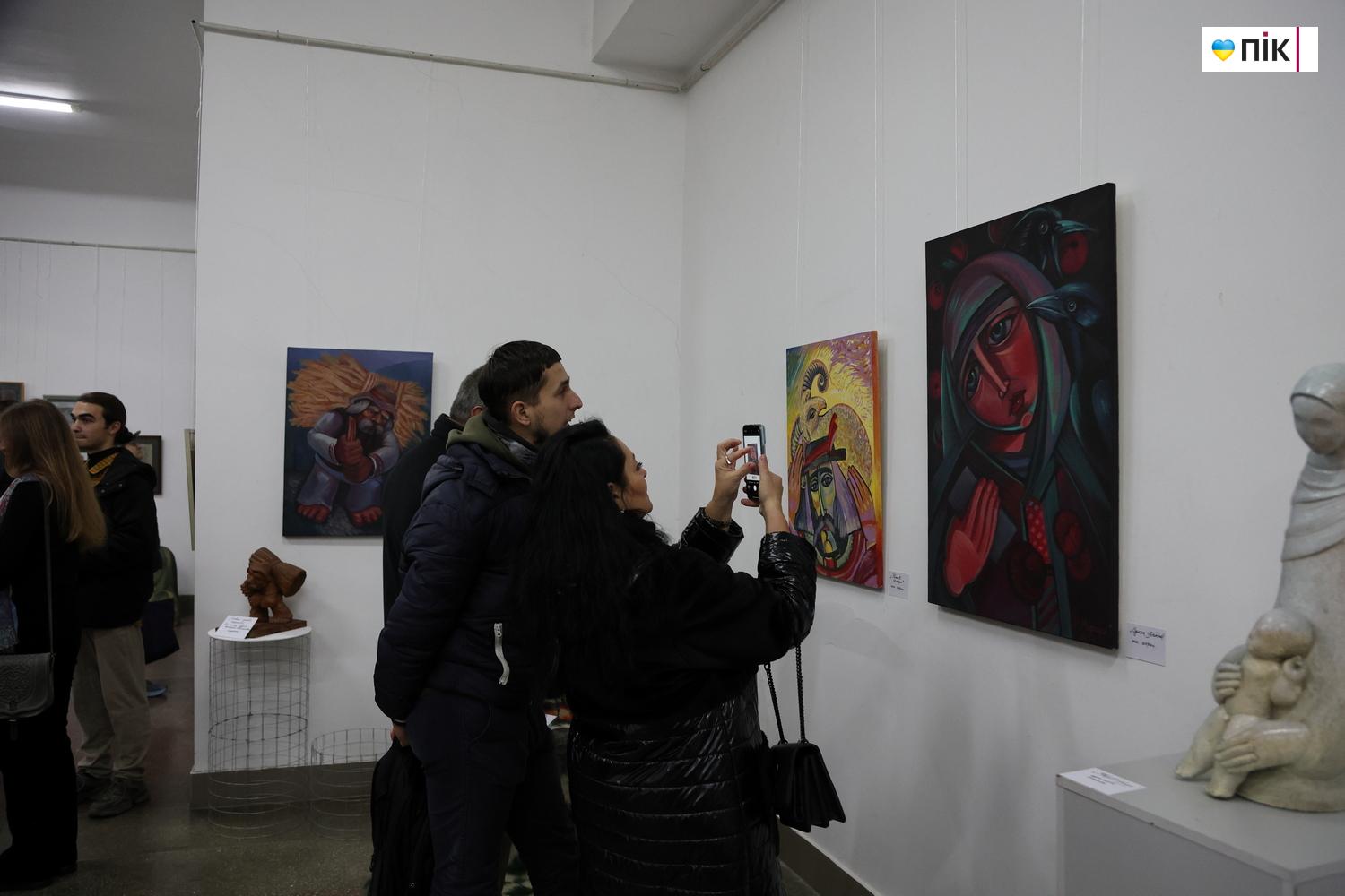 У Франківську відкрили ретроспективну виставку Михайла Мурафи (ФОТО) 36 IMG 1543 2