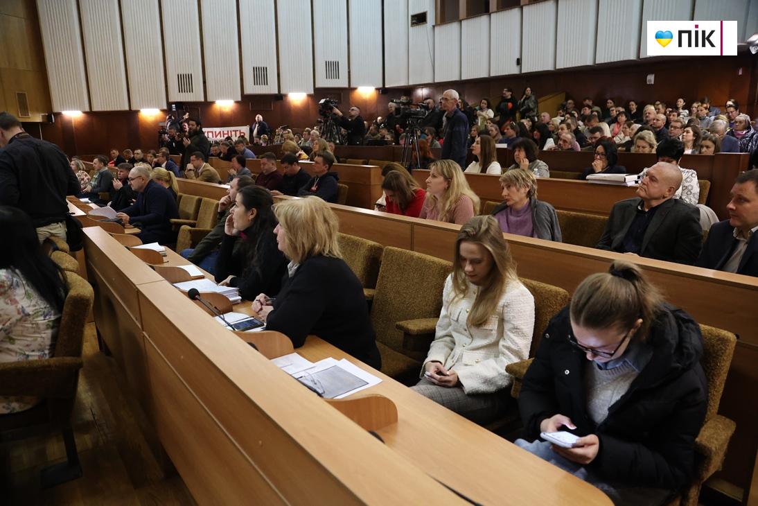 47 сесія Франківської міськради: громада та ветерани завітали на засідання (ФОТО) 13 IMG 8848