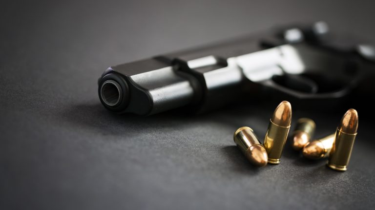 В Україні відкрили 4700 кримінальних справ щодо незаконного поводження зі зброєю 11 В Україні відкрили 4700 кримінальних справ щодо незаконного поводження зі зброєю