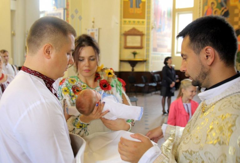 У ПЦУ пояснили, чи можна відмовлятися бути хрещеним чи хрещеною 2 У Церкві пояснили, чи можна відмовлятися бути хрещеним чи хрещеною