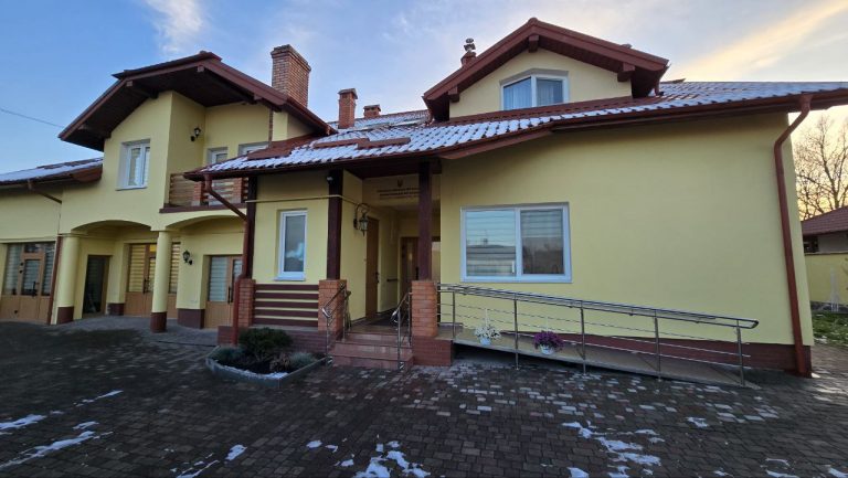 Реабілітаційний центр «Донбас»: новий дім для відновлення і надії (ФОТО) 7 photo 17 2024 11 26 13 17 24