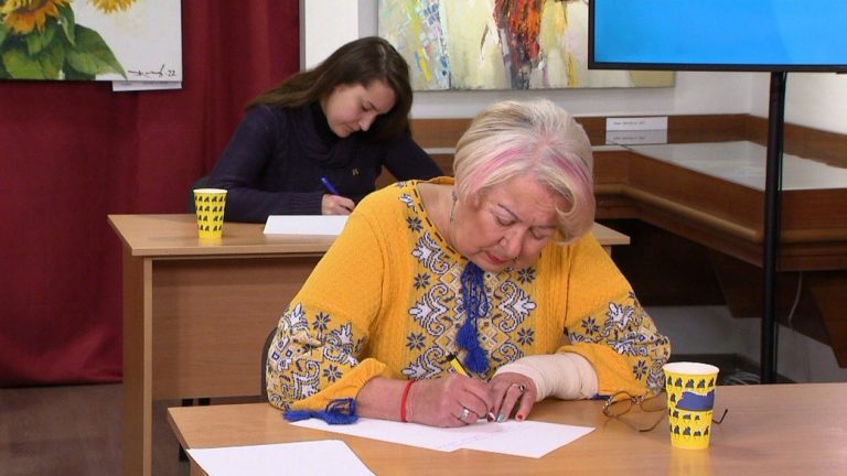 Львів'янка написала Радіодиктант-2024 без жодної помилки 4 35e59e8ed4432122