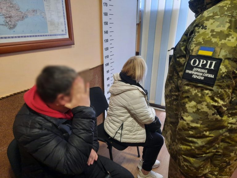 На кордоні з Польщею прикордонники виявили два псевдоподружжя 5 468301203 909462054697558 4058476021952727473 n