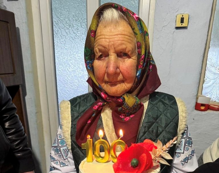 Жителька Долинської громади відзначила 100-літній ювілей (ФОТО) 2 468302000 592115156527137 7385763121888582158 n