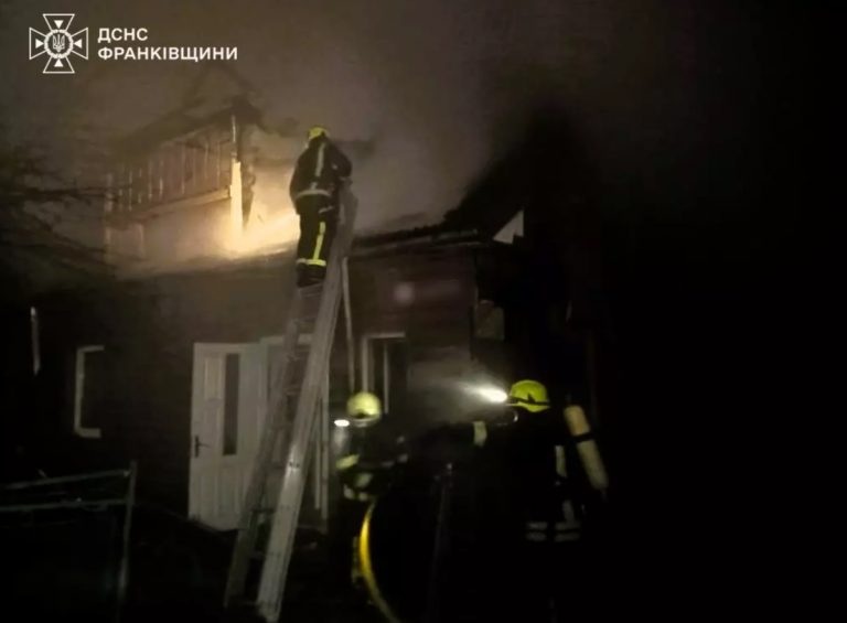Вночі на Прикарпатті горіли житлові будинки: які наслідки (ФОТО) 10 470228456 3824474884460077 2325272125501742010 n12