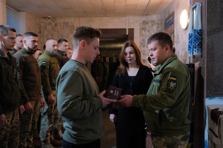 Бійця з Прикарпаття посмертно нагородили орденом "За мужність" (ФОТО) 11 470481203 481959724918730 1477025319390351253 n