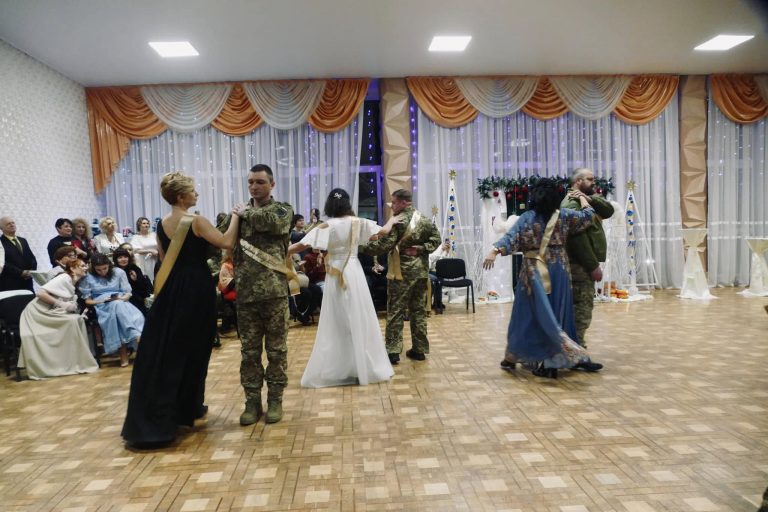 У Калуші вперше відбувся благодійний Різдвяний бал (ФОТО)