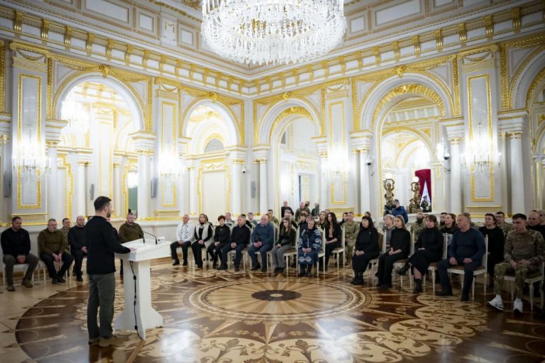 Зеленський нагородив двох воїнів коломийської "десятки" 4 471256019 620045503693658 4886374458557028493 n