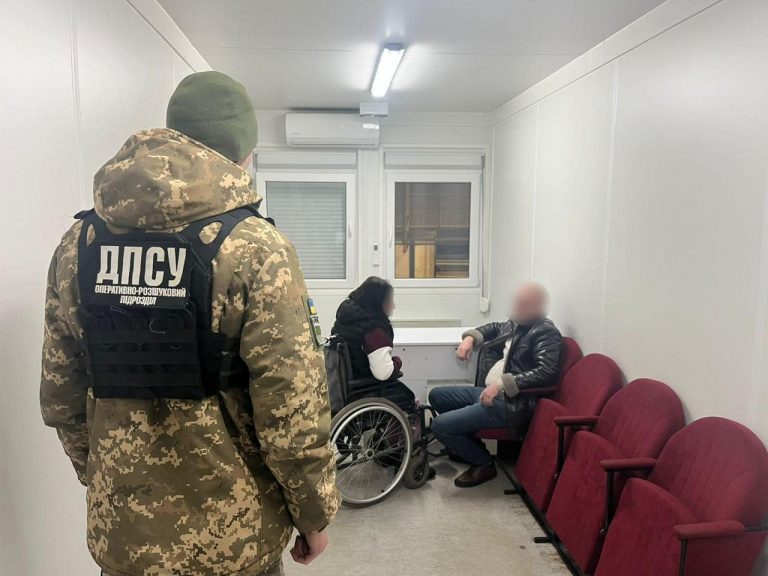 В пункті пропуску "Краківець" прикордонники викрили псевдо подружжя прикарпатця та хмельничанки 2 В пункті пропуску "Краківець" прикордонники викрили псевдоподружжя прикарпатця та хмельничанки