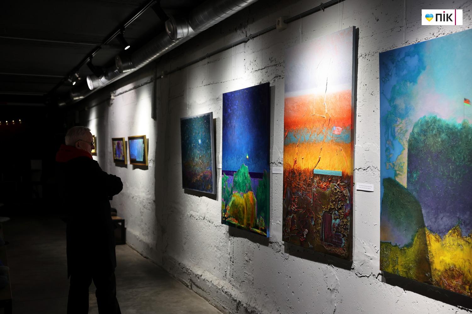 "Віконні експерименти Овертона": у Франківську відкрилася виставка Миколи Джички 6 IMG 5261 resize