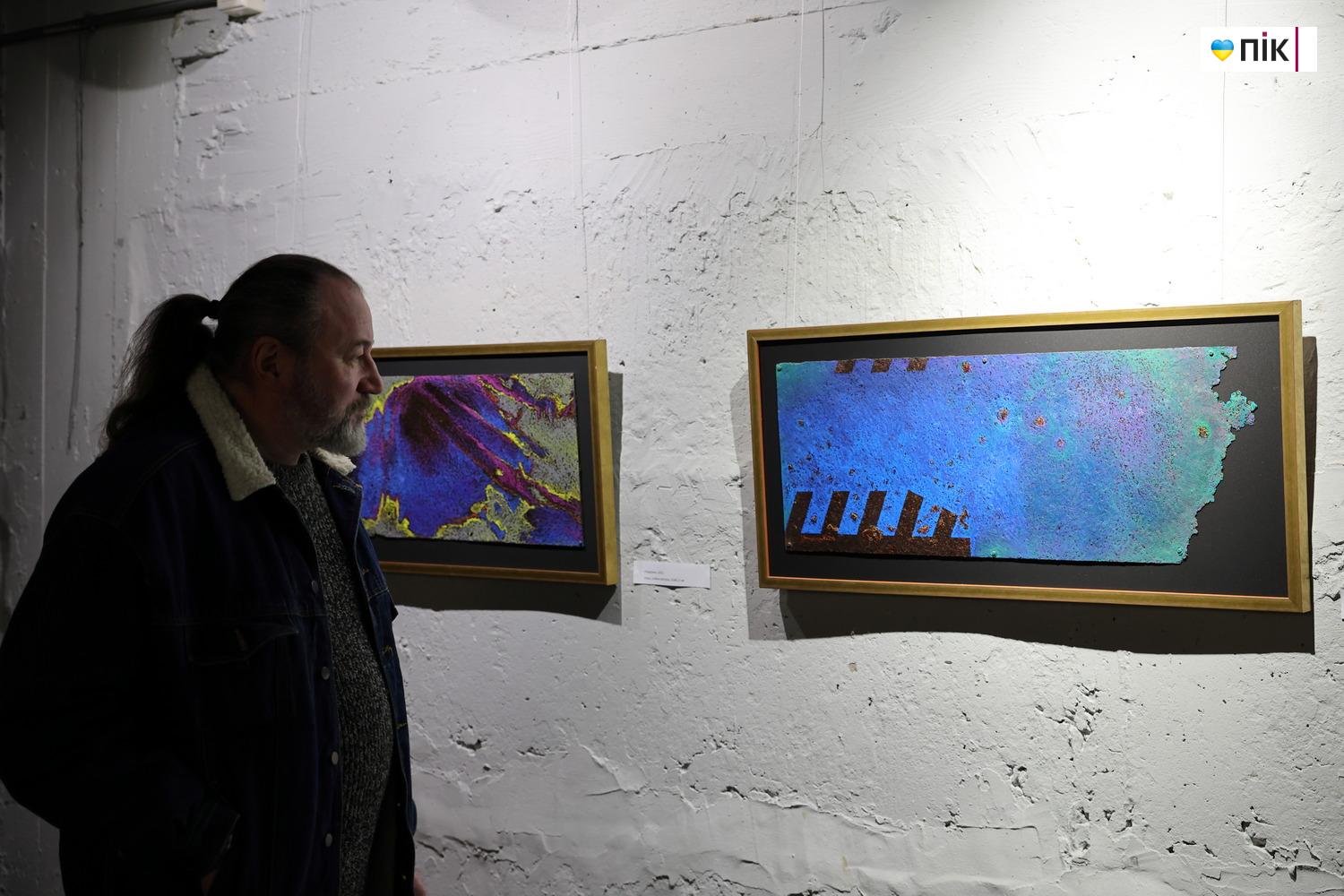 "Віконні експерименти Овертона": у Франківську відкрилася виставка Миколи Джички 14 IMG 5287 resize