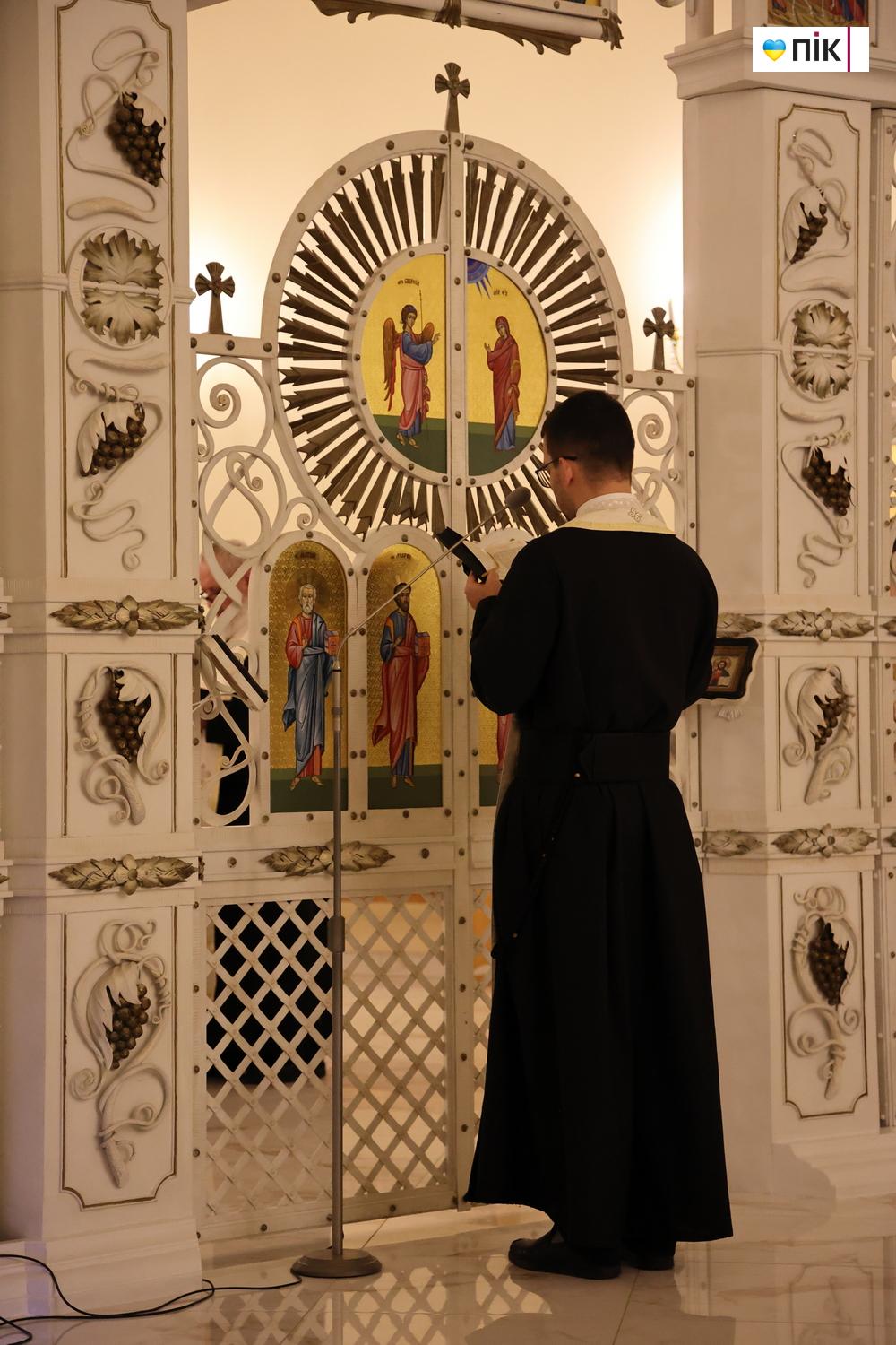 Люди Прикарпаття: навечір'я Різдва Христового у Франківську (ФОТО) 31 IMG 6041 resize