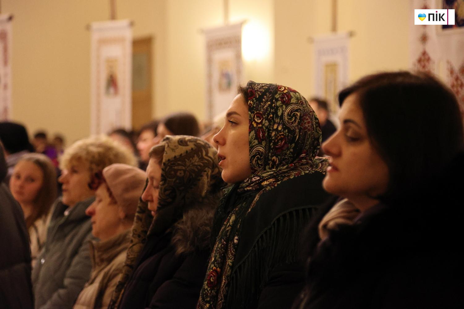 Люди Прикарпаття: навечір'я Різдва Христового у Франківську (ФОТО) 13 IMG 6059 resize