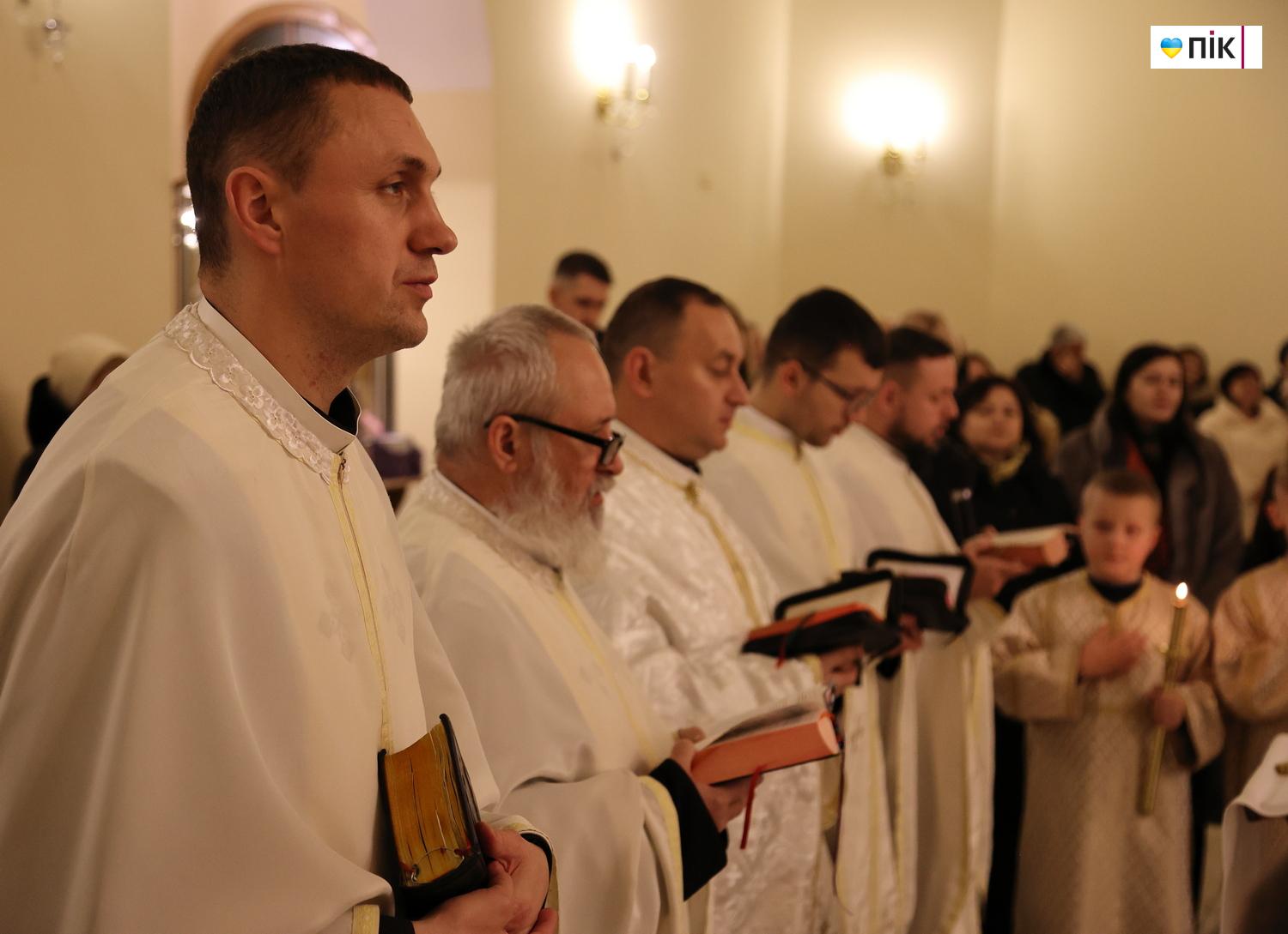 Люди Прикарпаття: навечір'я Різдва Христового у Франківську (ФОТО) 20 IMG 6138 resize