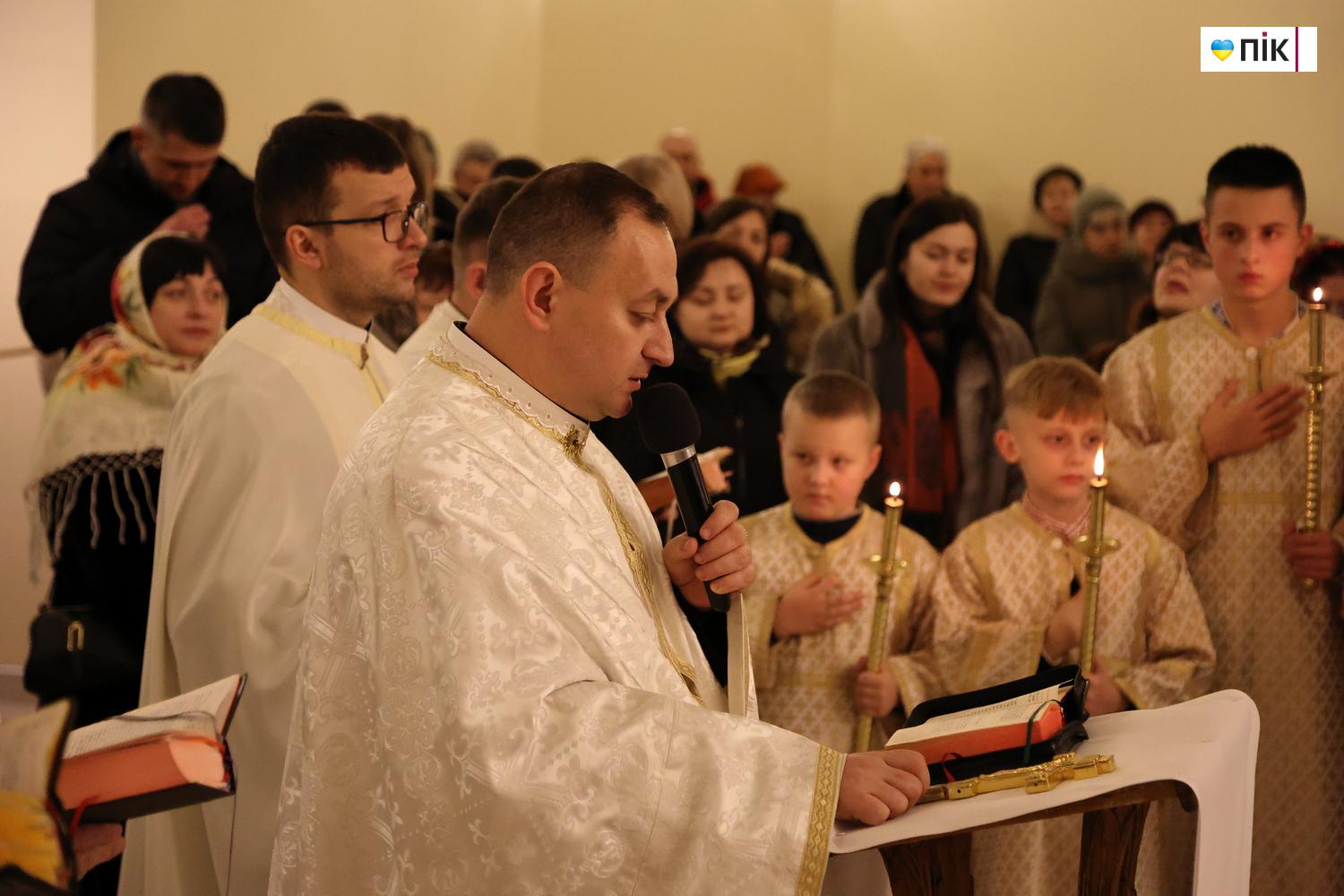 Люди Прикарпаття: навечір'я Різдва Христового у Франківську (ФОТО) 24 IMG 6154 resize