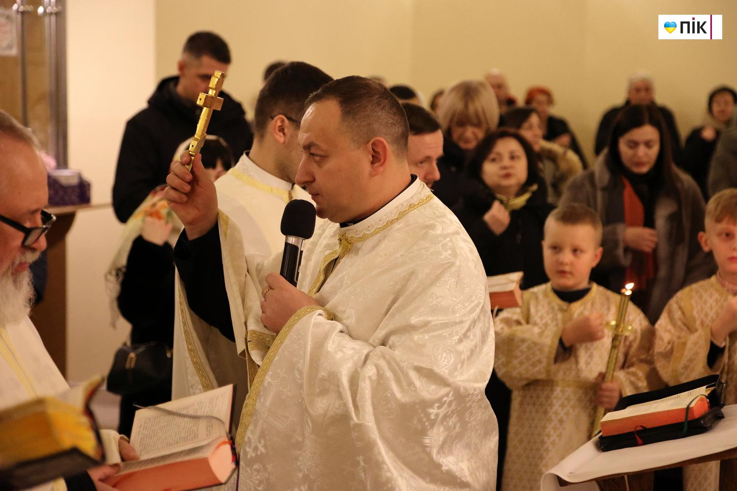 Люди Прикарпаття: навечір'я Різдва Христового у Франківську (ФОТО) 25 IMG 6166 resize