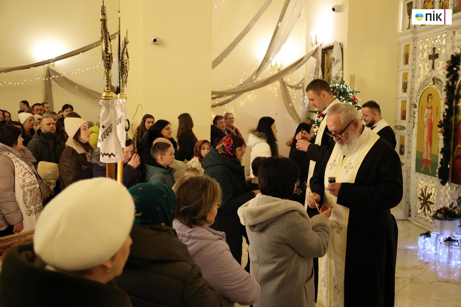 Люди Прикарпаття: навечір'я Різдва Христового у Франківську (ФОТО) 28 IMG 6228 resize