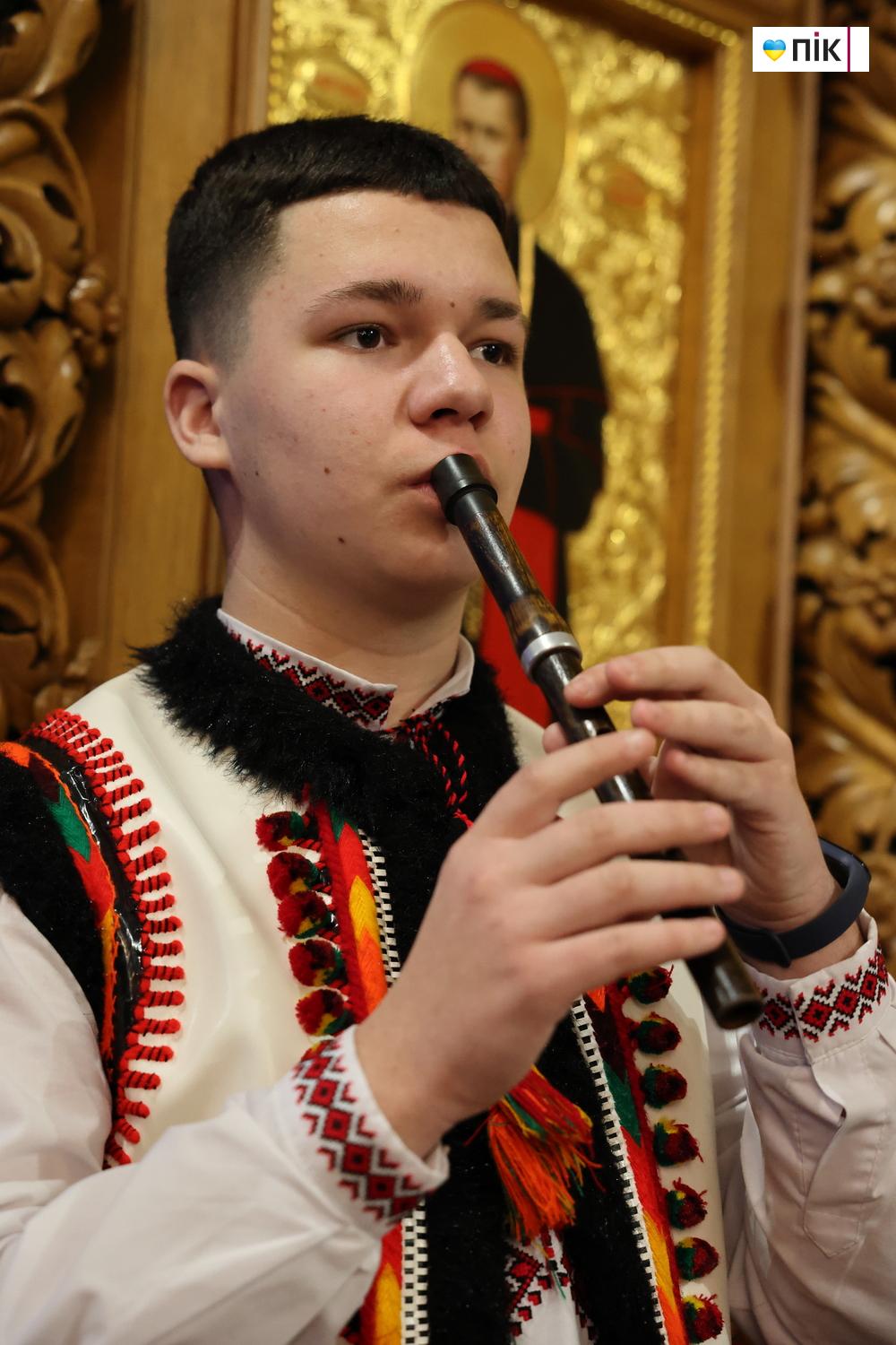 Люди Прикарпаття: на відкритті фестивалю "Коляда на Майзлях" (ФОТО) 40 IMG 6367 resize