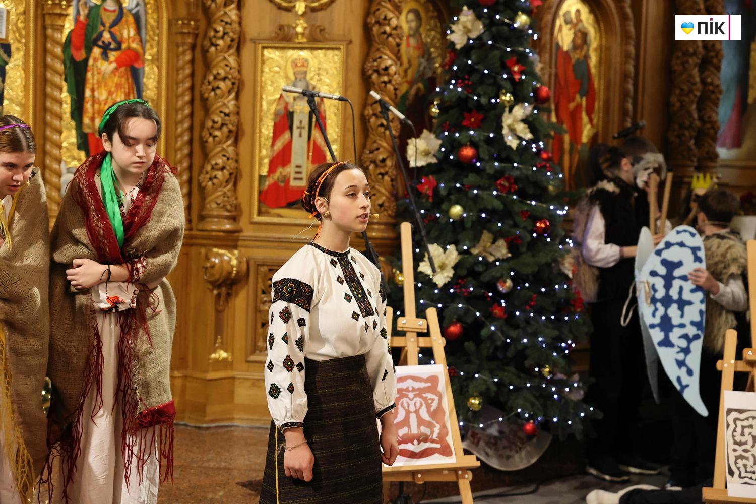 Люди Прикарпаття: на відкритті фестивалю "Коляда на Майзлях" (ФОТО) 25 IMG 6609 resize