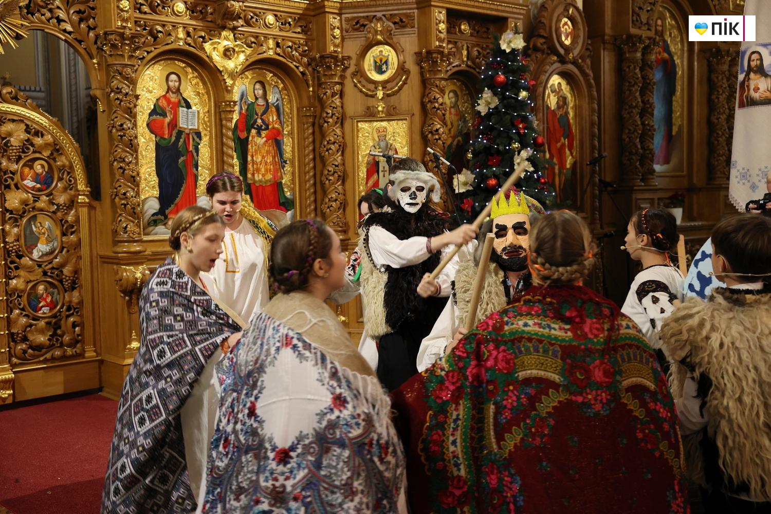 Люди Прикарпаття: на відкритті фестивалю "Коляда на Майзлях" (ФОТО) 26 IMG 6648 resize