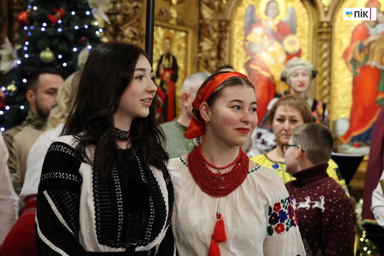 Люди Прикарпаття: на відкритті фестивалю "Коляда на Майзлях" (ФОТО) 34 IMG 6823 resize