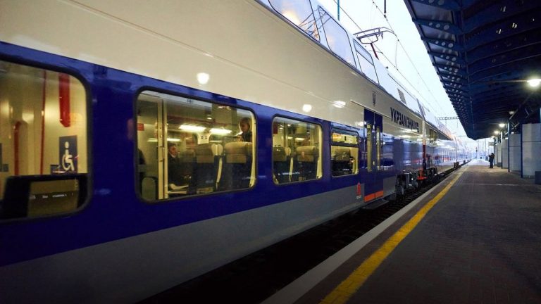 На свята з Києва до Львова додатково курсуватиме швидкісний поїзд: деталі 3 photo 2024 06 06 15 42 05