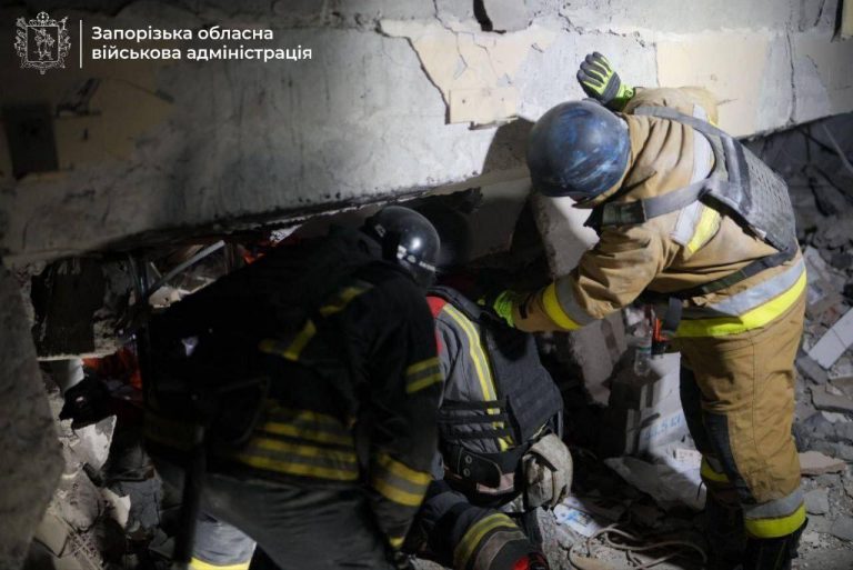 У Запоріжжі кількість загиблих від атаки РФ: що відомо (ФОТО) 3 photo 2024 12 12 08 01 59