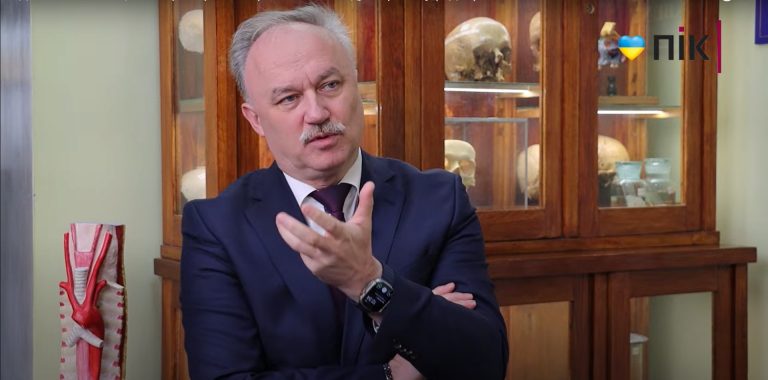 "Це не ректор так захотів – це реалії часу": Яцишин про звільнення працівників університетської клініки 13 photo 5411248752888505975 w e1734515778971