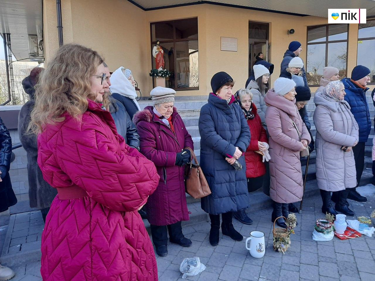 "Люди Прикарпаття": на водосвятті під час Навечір’я Хрещення Господнього (ФОТО) 4 3 1