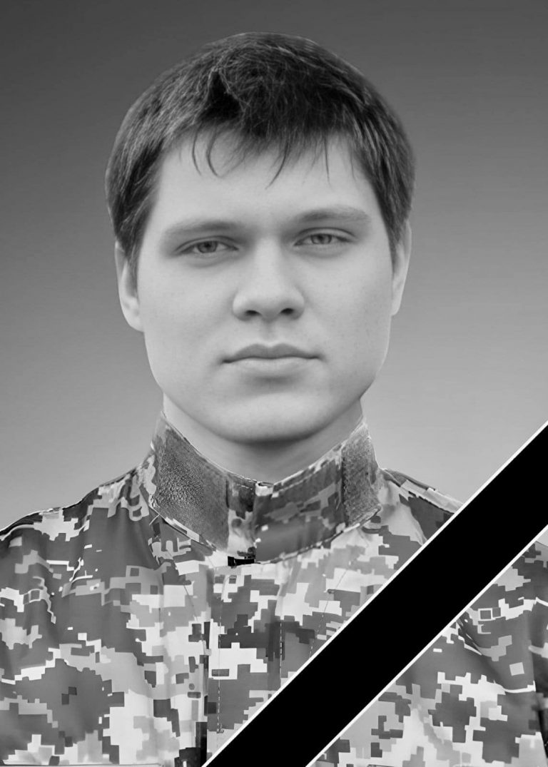"На щиті" повертається додому військовий з Коломийської громади Микола Лакус (ФОТО) 8 473339431 1262647335864977 8963302145909916332 n