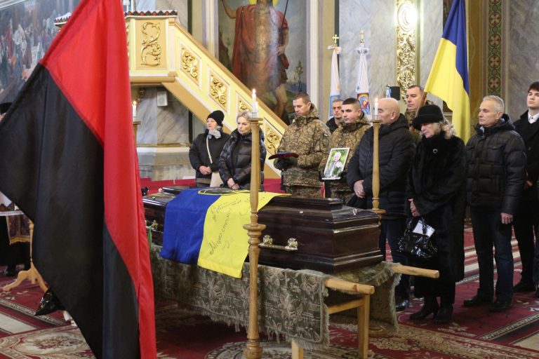 У Коломиї попрощалися зі зв'язковою УПА Ангелиною Паламар (ФОТО) 4 473440684 1261985675931143 2433647121212473699 n